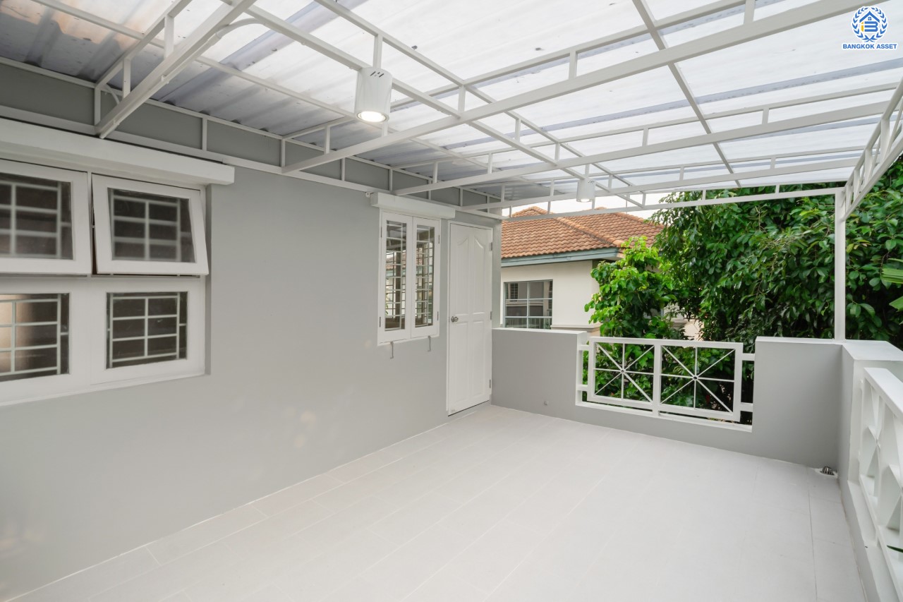 บ้านมือสองตกแต่งใหม่ ม.ชัยพฤกษ์ บางบัวทอง บ้านเดี่ยวแบรนด์ LH เนื้อที่ 79.7 ตร.ว. ฟังก์ชัน 3 ห้องนอน 3 ห้องน้ำ 1 ห้องแม่บ้าน จอดรถ 2 คัน พร้อม Facilities ครบครัน บนทำเลเดินทางสะดวก ติดถนนบางกรวย-ไทรน้อย ใกล้เซ็นทรัลเวสต์เกต และรถไฟฟ้าสายสีม่วง "สถานีบางพลู"